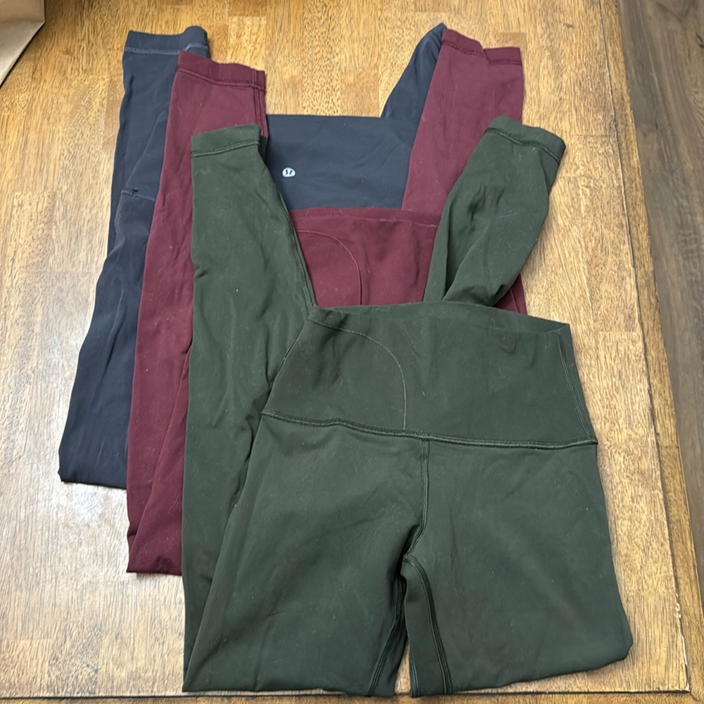 Three pair lululemon leggings